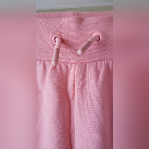 NWOT Sweatshirt GUESS Set Front Logo Hoodie and joggers pants Sz XS - Picture 8 of 11